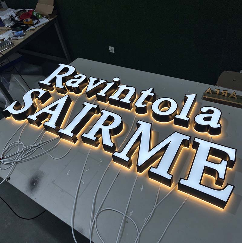 Dual-lit led channel letters for outdoor